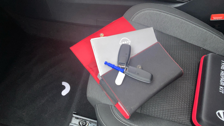 Nissan Qashqai 1.3 DiG-T MH N-Connecta 5dr Petrol Hatchback